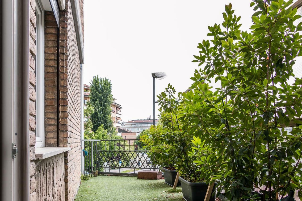 Color Notes Close To @Treviso Train Station Exterior foto